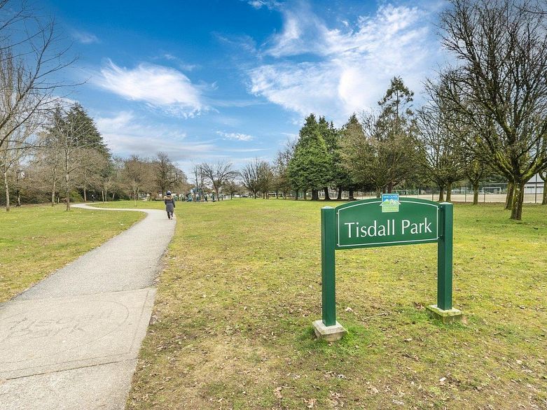 204 6026 Tisdall Street