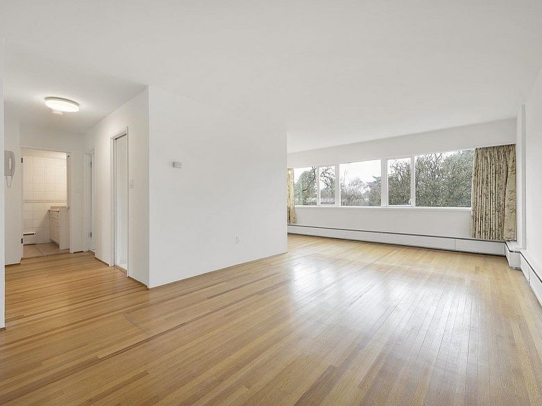 204 6026 Tisdall Street