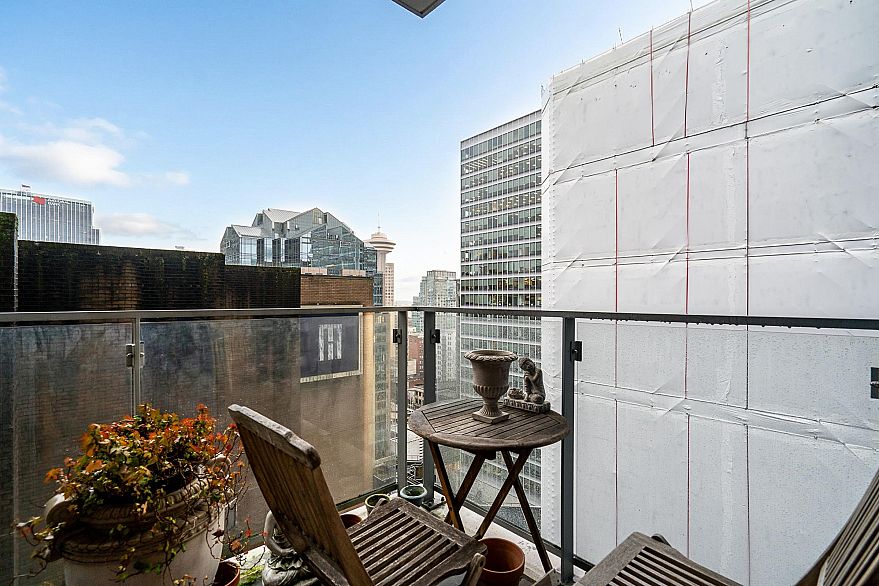 1803 667 Howe Street