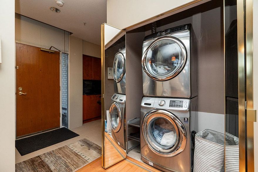 122 1228 Marinaside Crescent