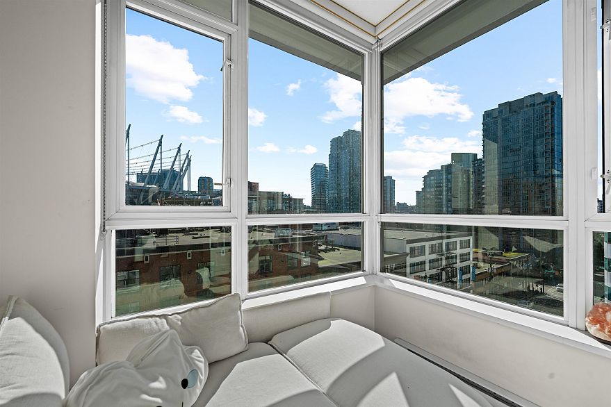 607 821 Cambie Street