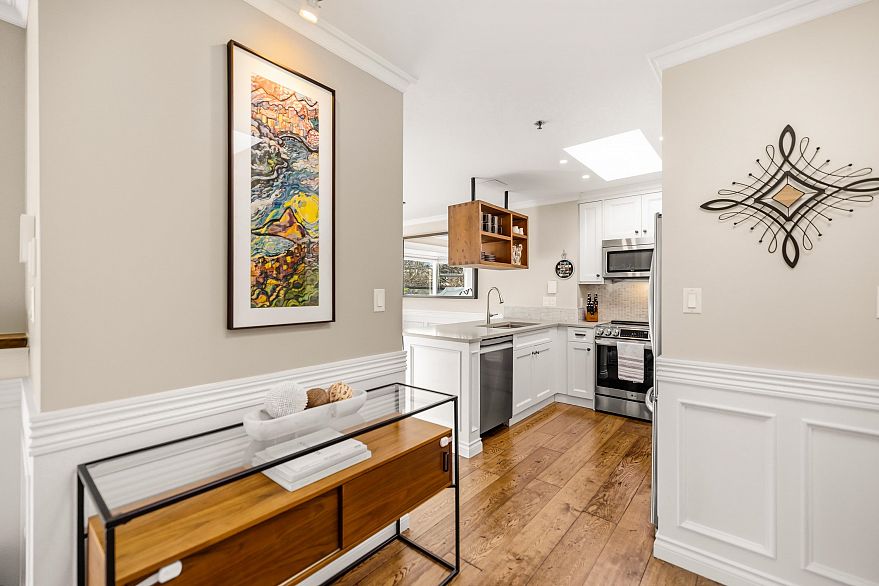 401 1925 W 2nd Avenue