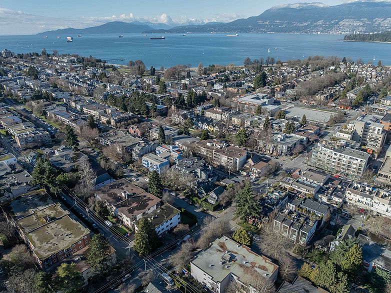 401 1925 W 2nd Avenue