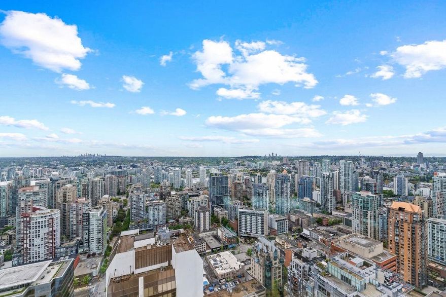 4303 938 Nelson Street