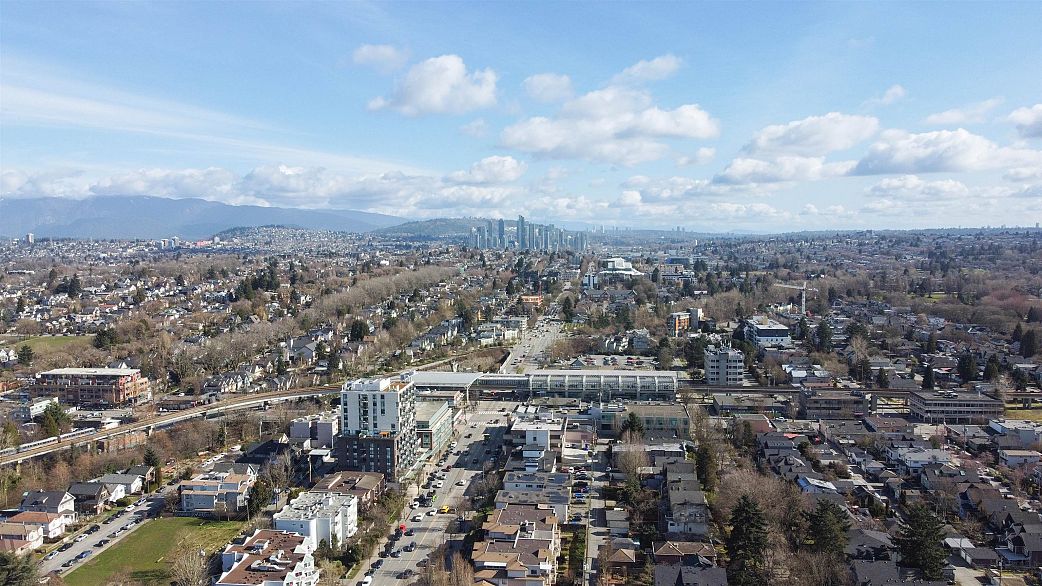 204 1680 E 12th Avenue