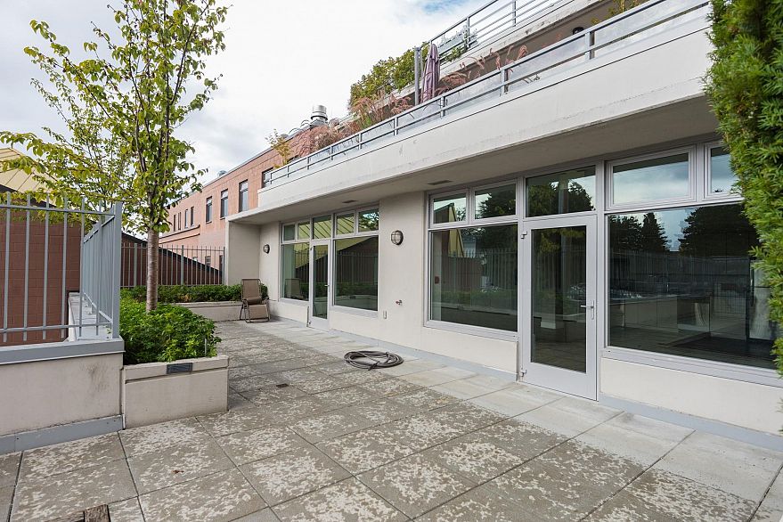 203 298 E 11th Avenue