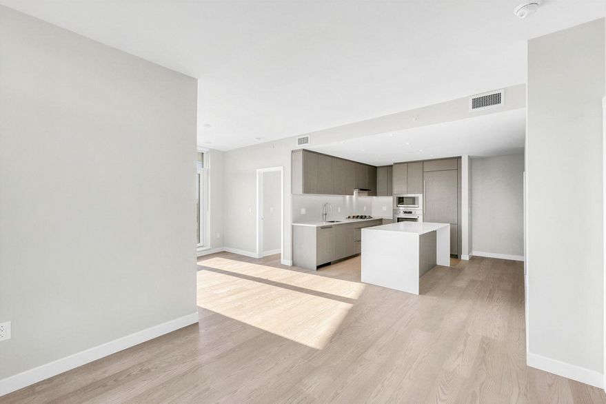 802 6138 Birney Avenue