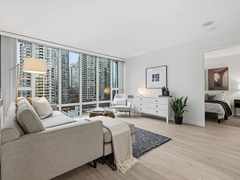 1205 950 Cambie Street