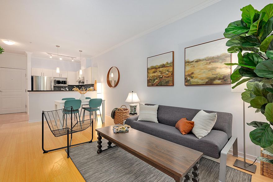 304 1388 Nelson Street