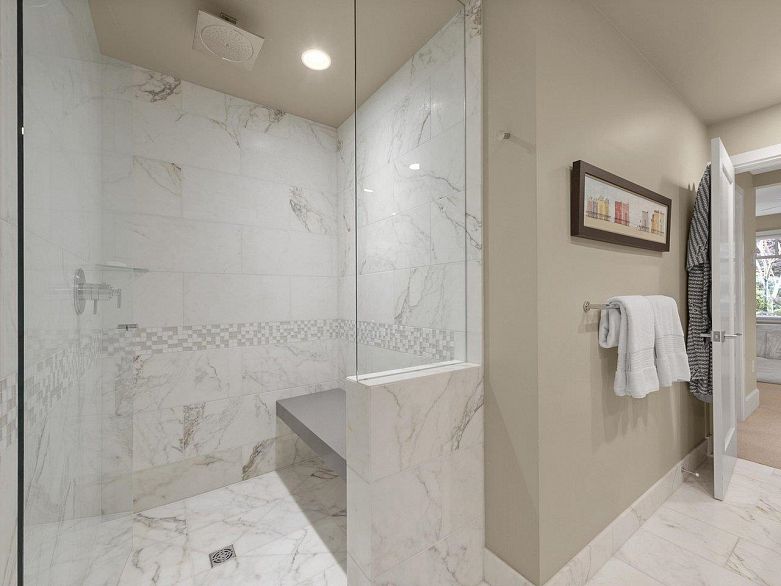 28 5650 Hampton Place