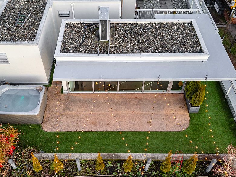 801 221 Union Street