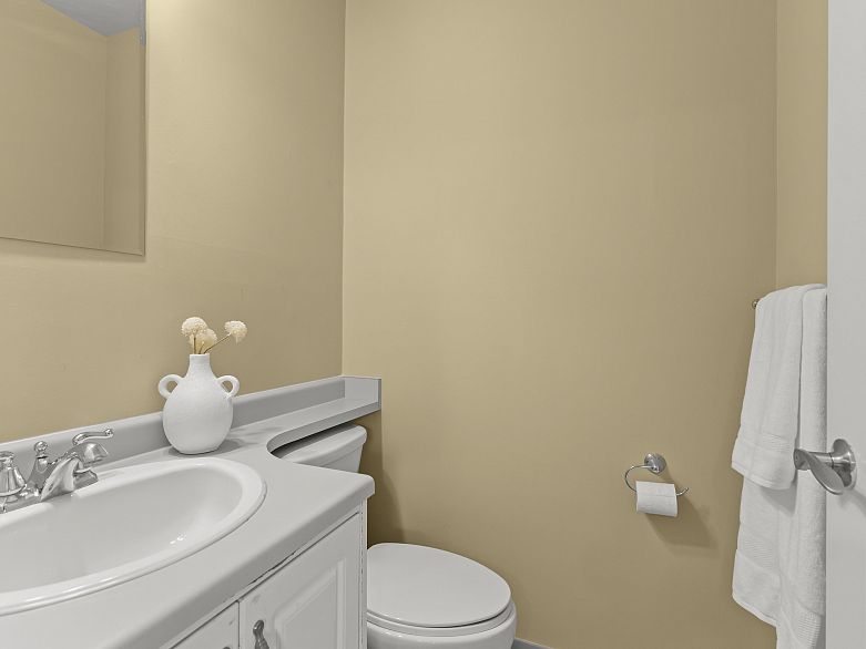 103 1100 W 7th Avenue