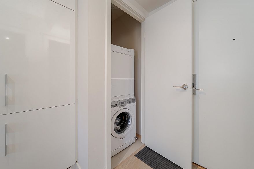 1003 1308 Hornby Street