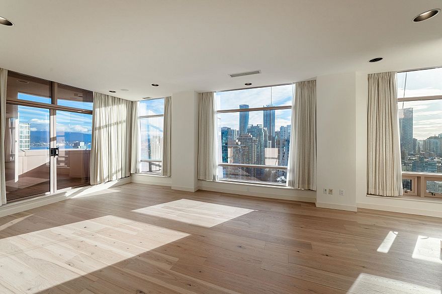 PH1 1500 Alberni Street