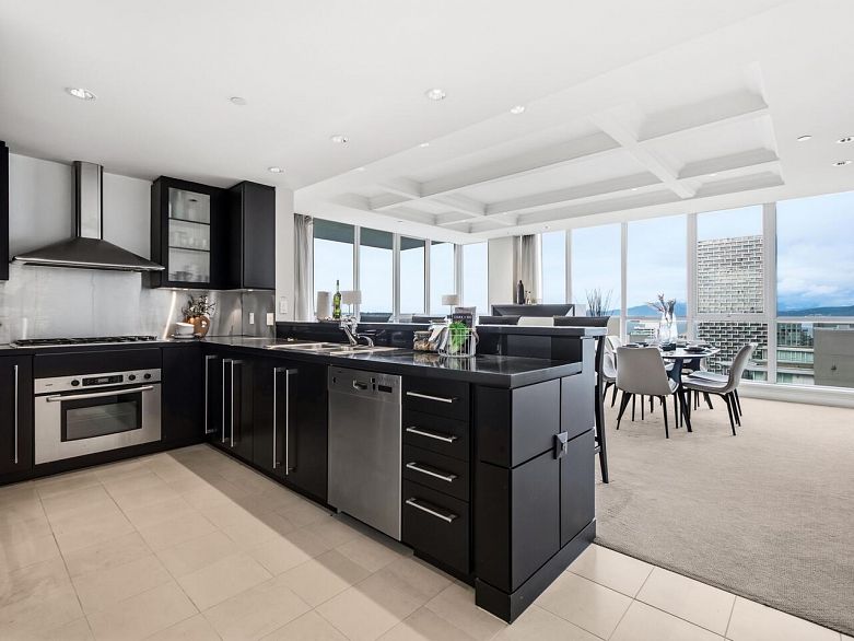 4302 1408 Strathmore Mews