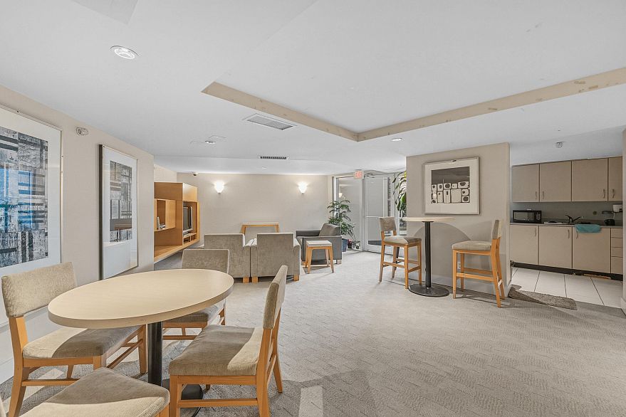 1703 3663 Crowley Drive