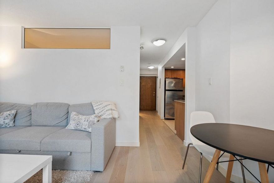 603 1212 Howe Street