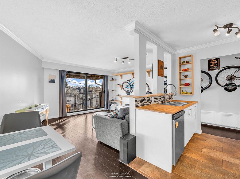 306 2222 Cambridge Street