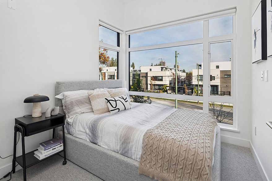 211 1008 W 47th Avenue