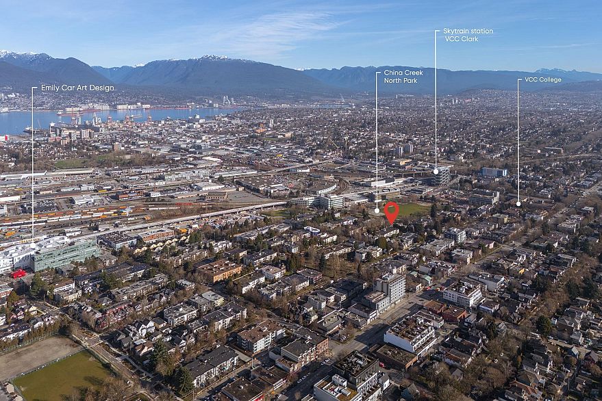 215 830 E 7th Avenue