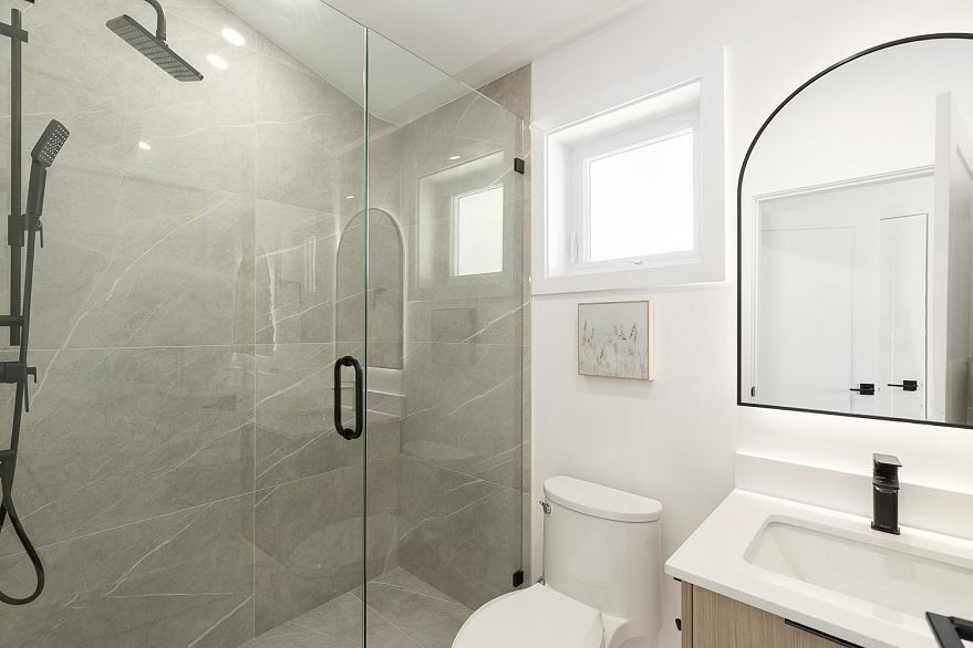 1 3536 W 14th Avenue