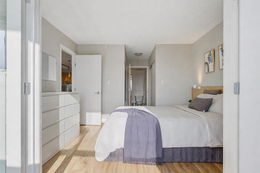 706 2770 Sophia Street