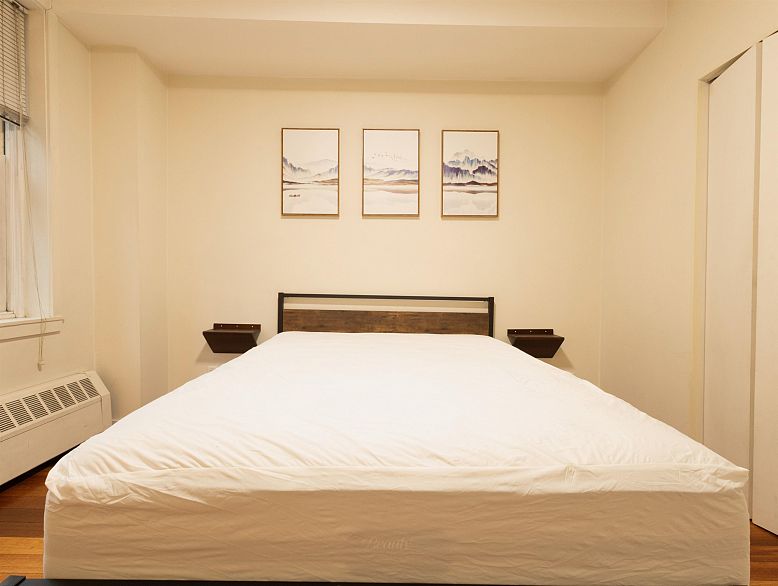 205 440 RICHARDS STREET, Vancouver BC V6B 2Z3