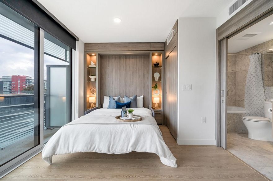 1909 89 NELSON STREET, Vancouver BC V6Z 0E7