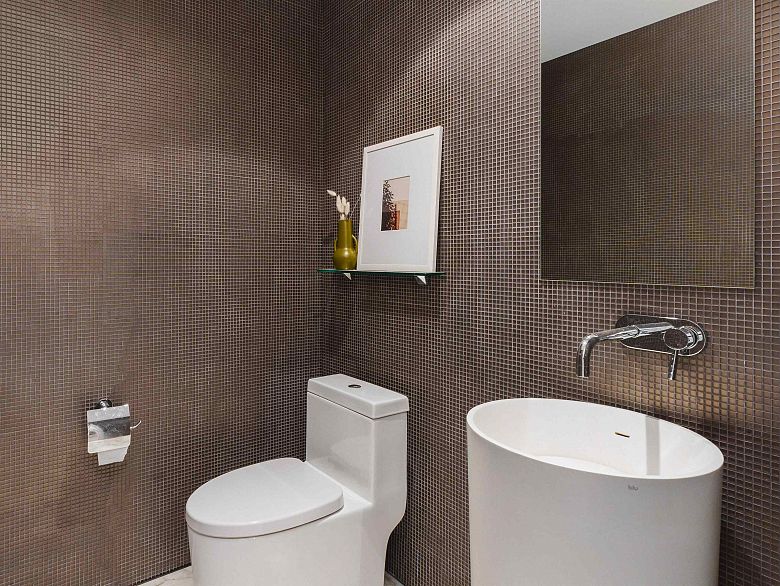 801 221 Union Street