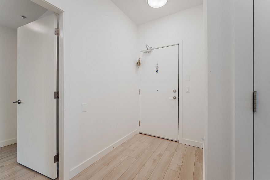 PH2 7988 Yukon Street