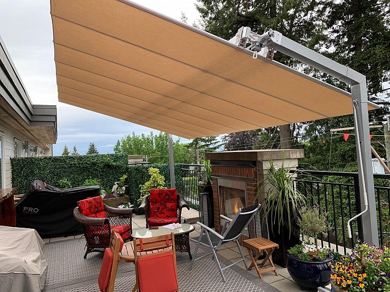 PH7 5555 Dunbar Street