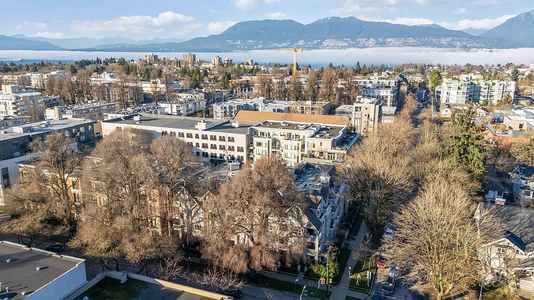 104 2755 Maple Street