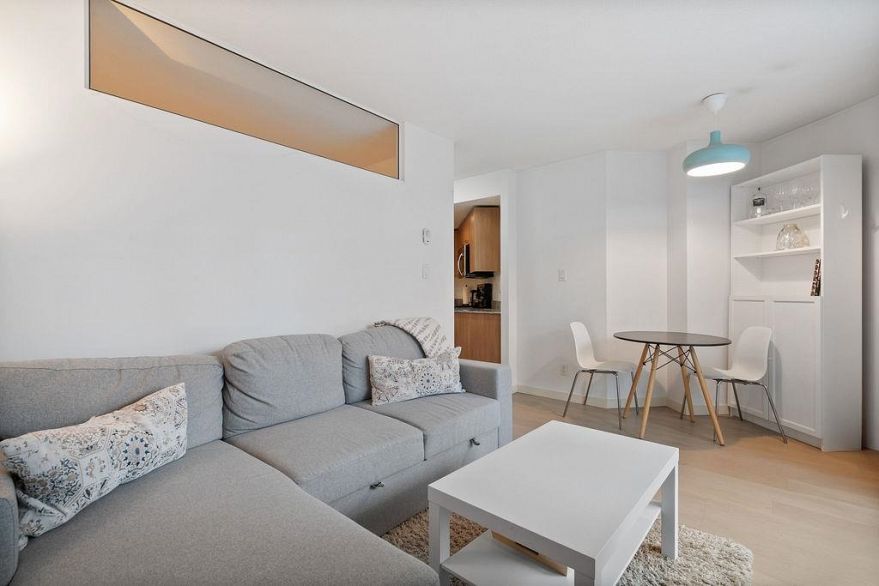 603 1212 Howe Street