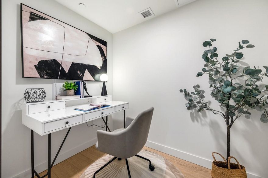 1909 89 NELSON STREET, Vancouver BC V6Z 0E7