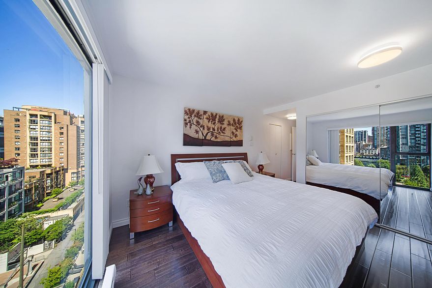 1105 1155 Homer Street