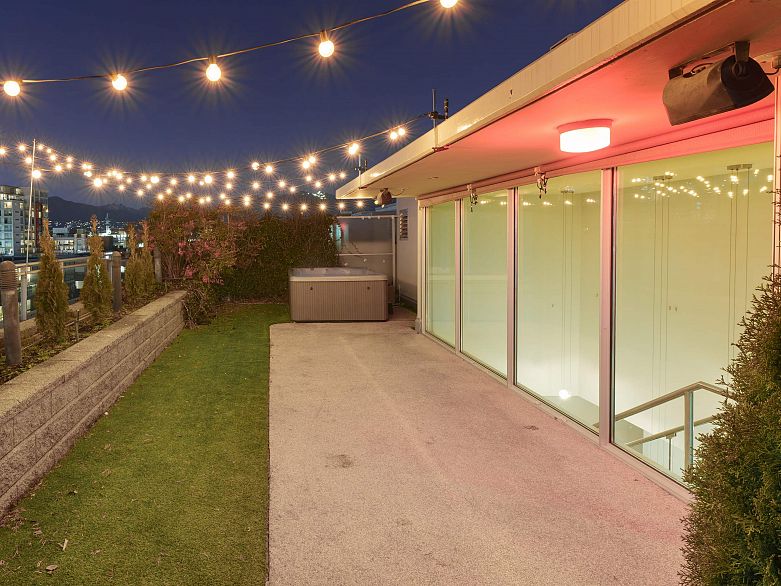 801 221 Union Street