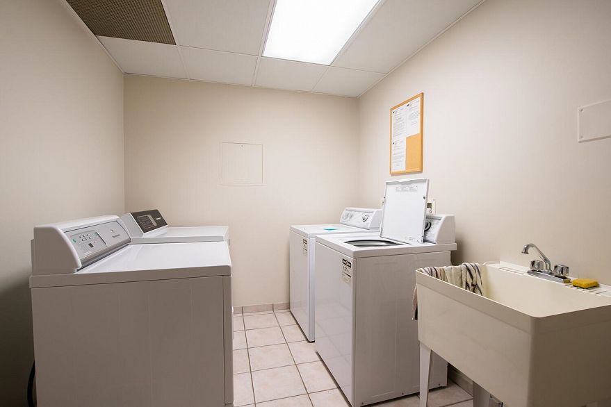 814 1177 Hornby Street