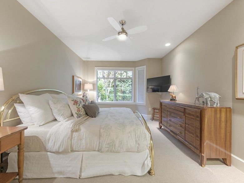 28 5650 Hampton Place