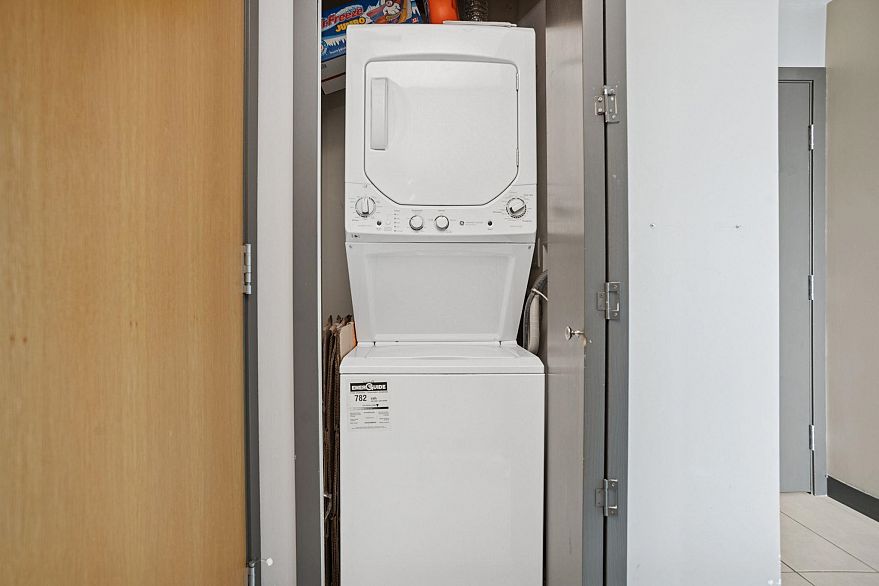 602 1088 W 14th Avenue