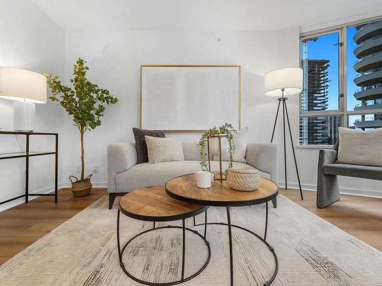 1407 1003 Pacific Street