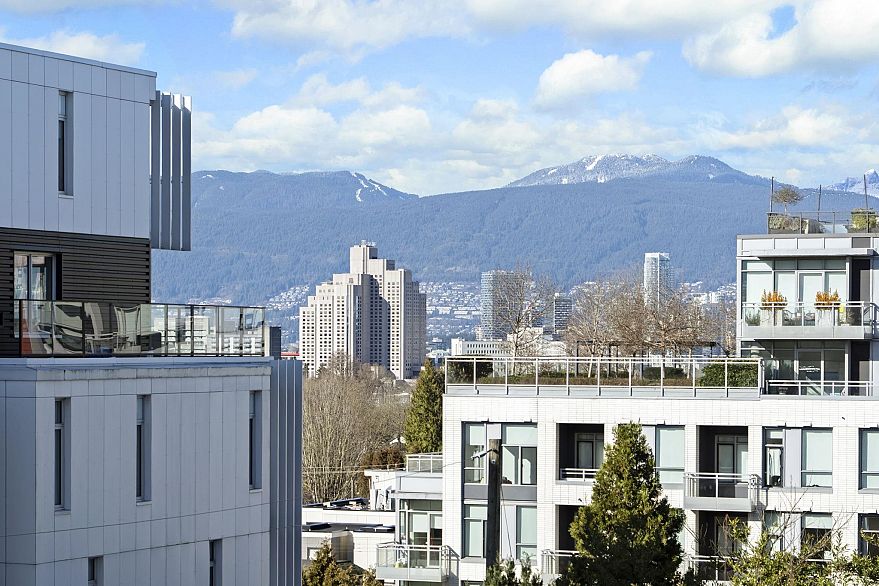 401 4171 Cambie Street