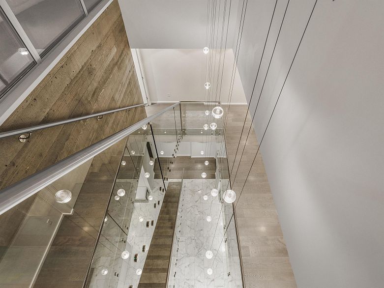 801 221 Union Street