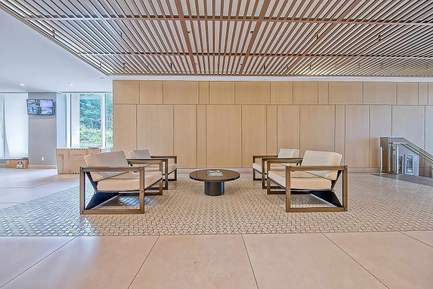 2605 8189 Cambie Street