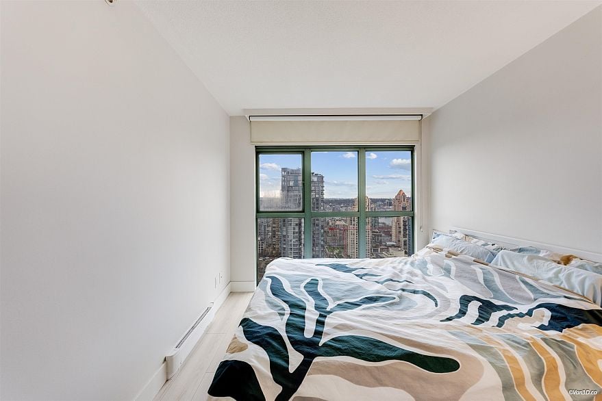 2704 1188 Howe Street