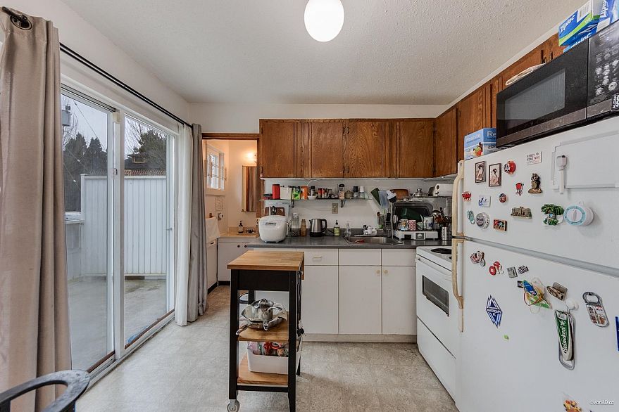 308 E King Edward Avenue