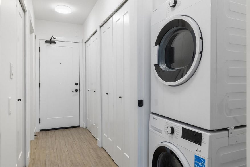 203 2408 Grant Street