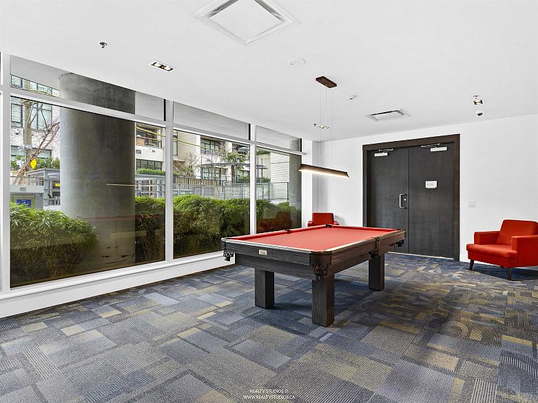 3305 1283 Howe Street