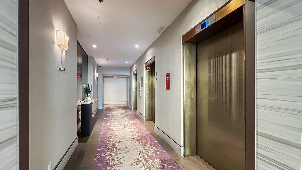 1206 909 Burrard Street