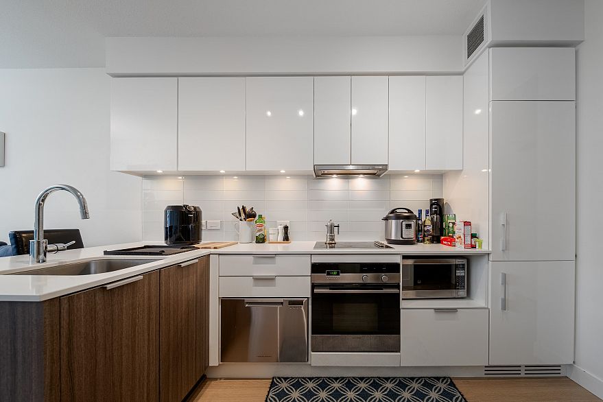 1003 1308 Hornby Street