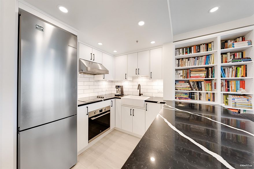 2704 1188 Howe Street